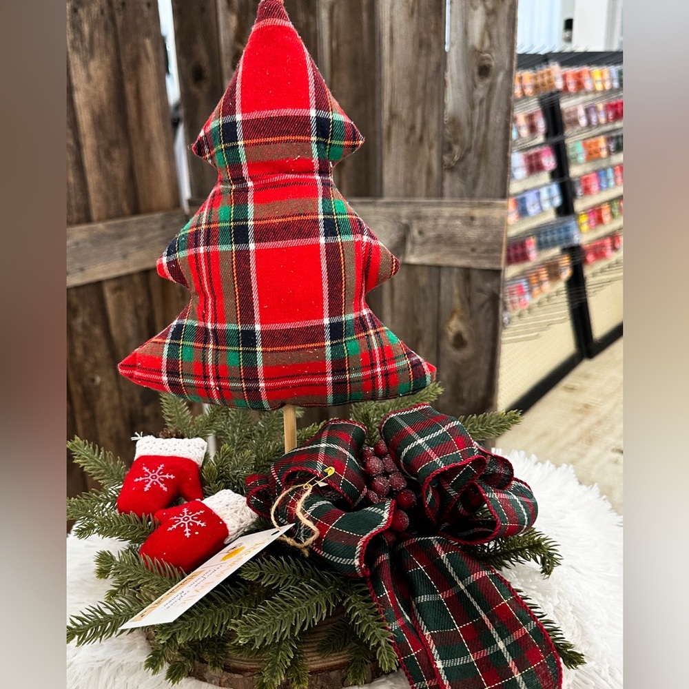Holiday Table Decor